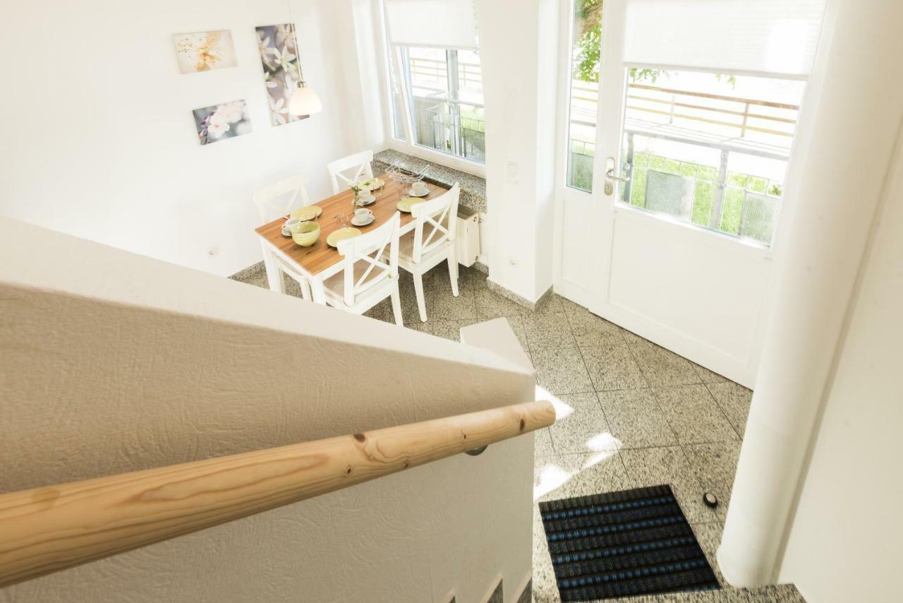 Weserwohnung - Bootshaus Urlaub Am Wasser Hamelin Ngoại thất bức ảnh
